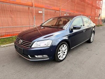 Blau Gebraucht 2014 VW Passat Highline Limousine | 8.999 € (Fairer Preis)
