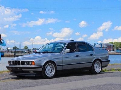 Second-hand BMW 525 M Sport 170 CP (125 kW) 1988 Gri Berlinǎ