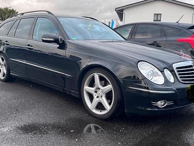 Mercedes E200