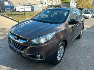 Gebraucht Hyundai ix35 Style 163 PS (119 kW) 2013 Braun SUV