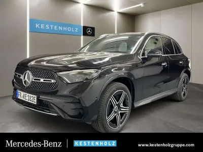 Gebraucht Mercedes GLC300e AMG 333 PS (244 kW) 2026 Schwarz SUV