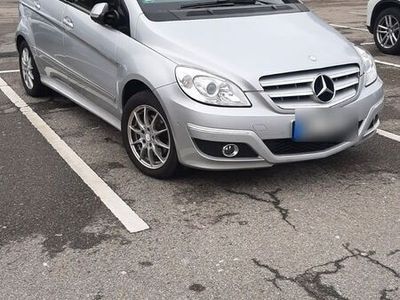 gebraucht Mercedes B200 - Tüv 09.2025