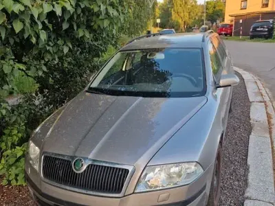 Gebraucht Skoda Octavia Ambiente 116 PS (85 kW) 2007 Kombi