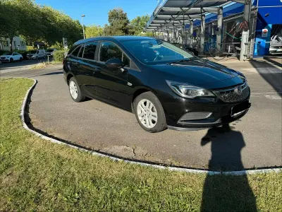 Gebraucht Opel Astra 125 PS (91 kW) 2018 Schwarz Kombi