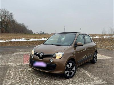 Second-hand Renault Twingo 90 CP (66 kW) 2016 Maro Hatchback