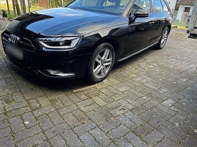 Gebraucht Audi A4 163 PS (119 kW) 2020 Schwarz Kombi