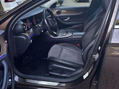 Mercedes E200