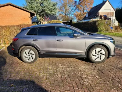 Gebraucht Audi Q4 e-tron Basis 194 kW (265 PS) 2023 Grau SUV