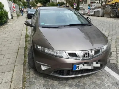 Gebraucht Honda Civic 99 PS (72 kW) 2010 Braun Limousine