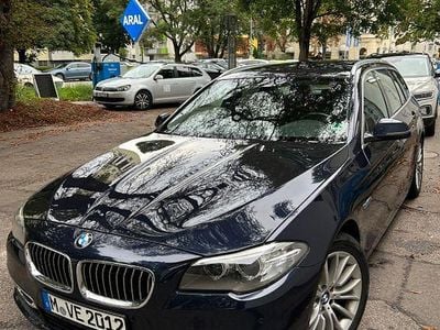 Gebraucht BMW 520 Luxury Line 184 PS (135 kW) 2013 Blau Kombi