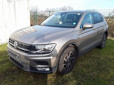 Beige Gebraucht 2016 VW Tiguan Sound SUV | 17.950 € (Guter Preis)