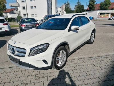 Mercedes GLA180