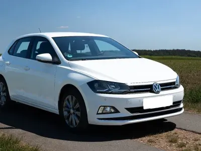 Gebraucht VW Polo Highline 95 PS (69 kW) 2018 Weiß Kleinwagen