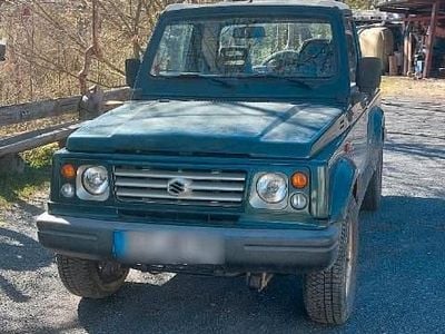 Usado Suzuki Samurai 70 HP (51 kW) 2000 Verde SUV