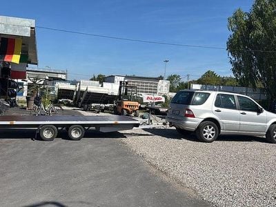 Gebraucht Mercedes ML270 231 PS (169 kW) 2024 Silber SUV