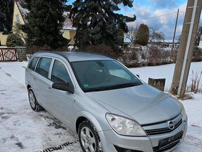 Gebraucht Opel Astra Edition 120 PS (88 kW) 2008 Silber Kombi