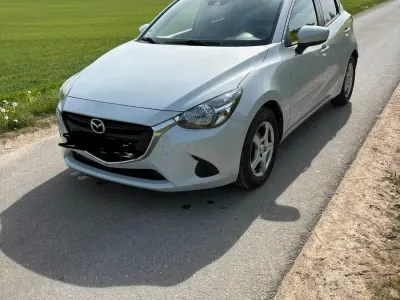 Gebraucht Mazda 2 90 PS (66 kW) 2019 Grau Kleinwagen