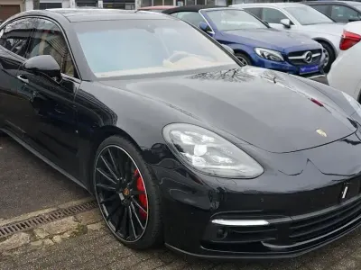 Usata Porsche Panamera 421 CV (309 kW) 2017 Nero Berlina