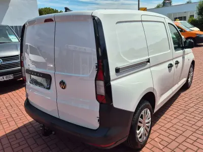 Gebraucht VW Caddy 102 PS (75 kW) 2023 Weiß Van / Kleinbus