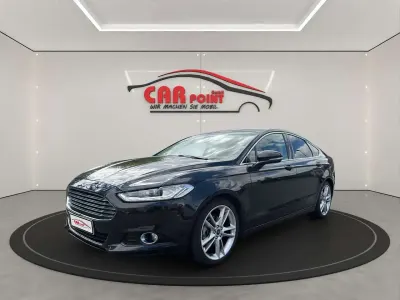 Gebraucht Ford Mondeo 239 PS (175 kW) 2015 Pantherschwarz metallic Kleinwagen