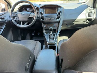 gebraucht Ford Focus 1,5 TDCi 88kW Business Turnier Busines...