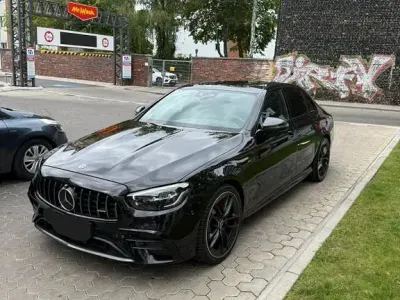 Używany Mercedes E53 AMG AMG 435 KM (319 kW) 2021 Czarny Sedan/Limuzyna