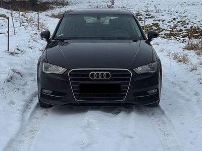 Gebraucht Audi A3 Attraction 122 PS (89 kW) 2013 Braun Limousine