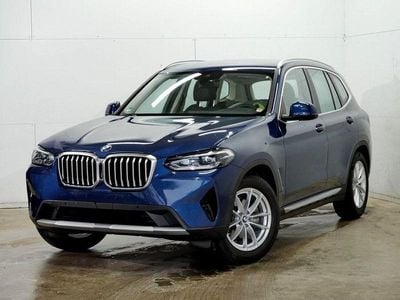 Gebraucht BMW X3 Sport Line 184 PS (135 kW) 2023 Phytonicblau brillant metallic SUV