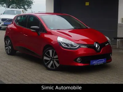 Gebraucht Renault Clio IV Luxe 90 PS (66 kW) 2013 Feuerrot Limousine