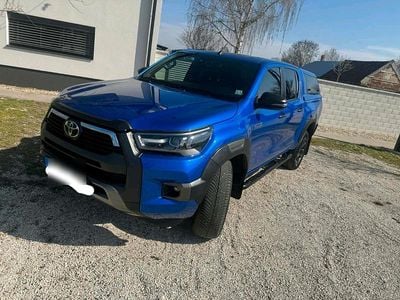 Second-hand Toyota HiLux 204 CP (150 kW) 2020 Albastru Pickup