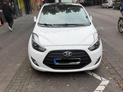 Gebraucht Hyundai ix20 Style 125 PS (91 kW) 2016 Weiß Kleinwagen