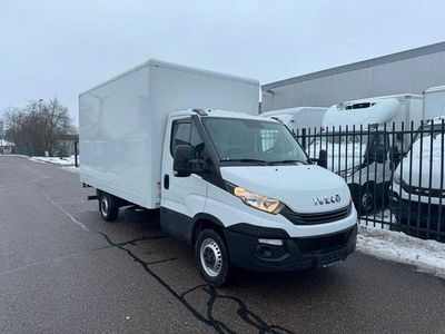 Gebraucht Iveco Daily 320 PS (235 kW) 2018 Weiss Van