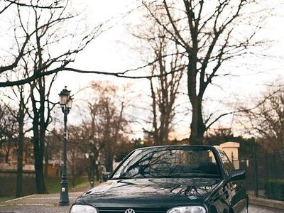 Gebraucht VW Golf Cabriolet 55 PS (40 kW) 1994 Grün Cabrio