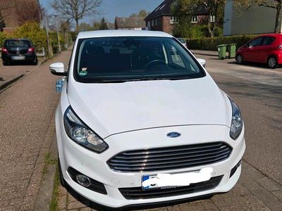 Gebraucht Ford S-MAX S 2018 Weiß Van / Kleinbus