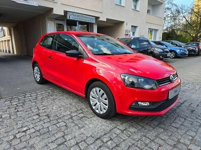 Gebraucht VW Polo 60 PS (44 kW) 2017 Flashrot Kleinwagen