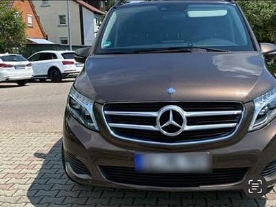 Mercedes V250