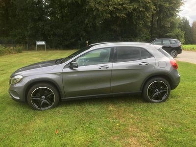 Mercedes GLA220