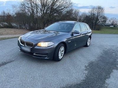 Gebraucht BMW 520 190 PS (139 kW) 2015 Grau Kombi