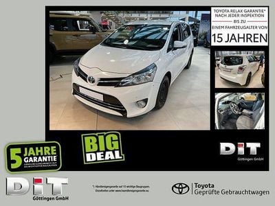 Schneeweiß Gebraucht 2014 Toyota Verso Comfort Van / Kleinbus | 12.990 € (Fairer Preis)