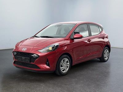 Neu Hyundai i10 79 PS (58 kW) 2025 Dragon red metallic Kleinwagen