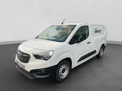 Gebraucht Opel Combo Basis 102 PS (75 kW) 2024 Weiß Van / Kleinbus