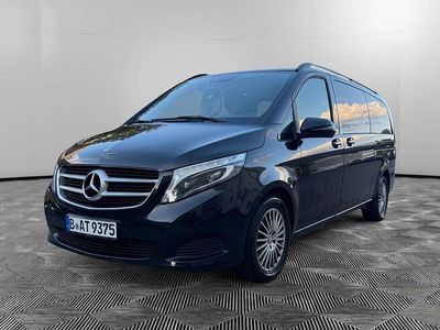 Mercedes V220