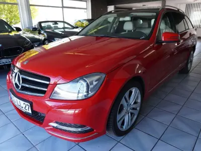 Gebraucht Mercedes C300 231 PS (169 kW) 2014 Rot Limousine