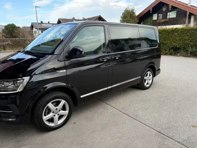 Gebraucht VW Multivan 150 PS (110 kW) 2016 Schwarz Van / Kleinbus