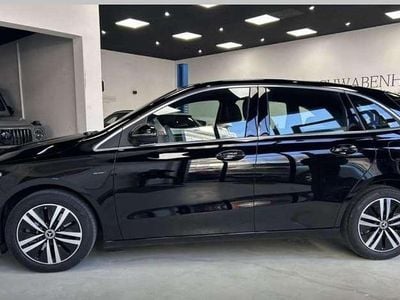 Mercedes B250e