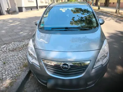 Gebraucht Opel Meriva Edition 120 PS (88 kW) 2013 Silber Van / Kleinbus