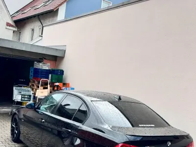 Gebraucht BMW 320 150 PS (110 kW) 2006 Schwarz Limousine