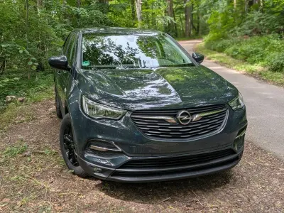 Gebraucht Opel Crossland Edition 120 PS (88 kW) 2018 Blau SUV