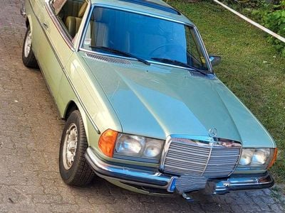 Second-hand Mercedes 280 179 CP (131 kW) 1977 Coupe