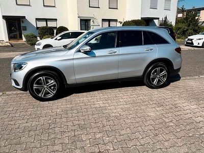 Mercedes GLC220